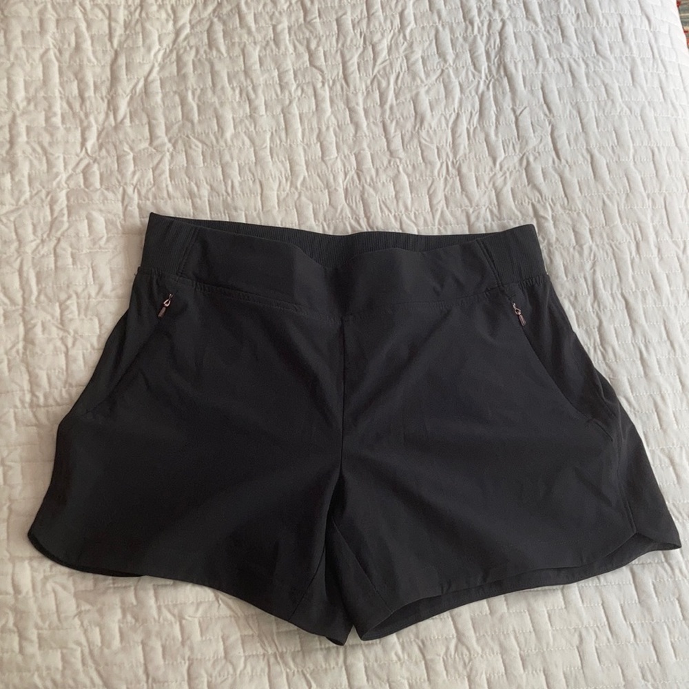 CALIA by Carrie Underwood black shorts BNWOT